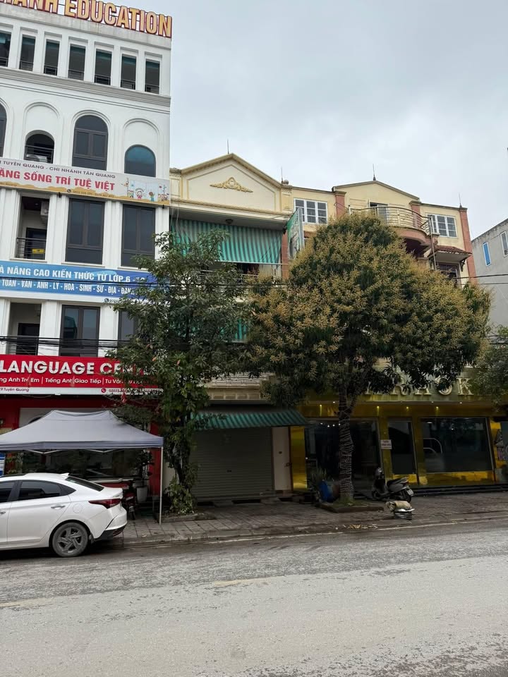 Nhà Mặt Phố Lý Nam Đế 4 Tầng, Kinh Doanh Đắc Địa, Sẵn Sàng Cho Thuê