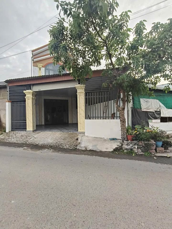 Nhà Sổ Hồng Riêng 108m² - Phường Tân Tạo, Bình Tân - Giá 3.35 Tỷ