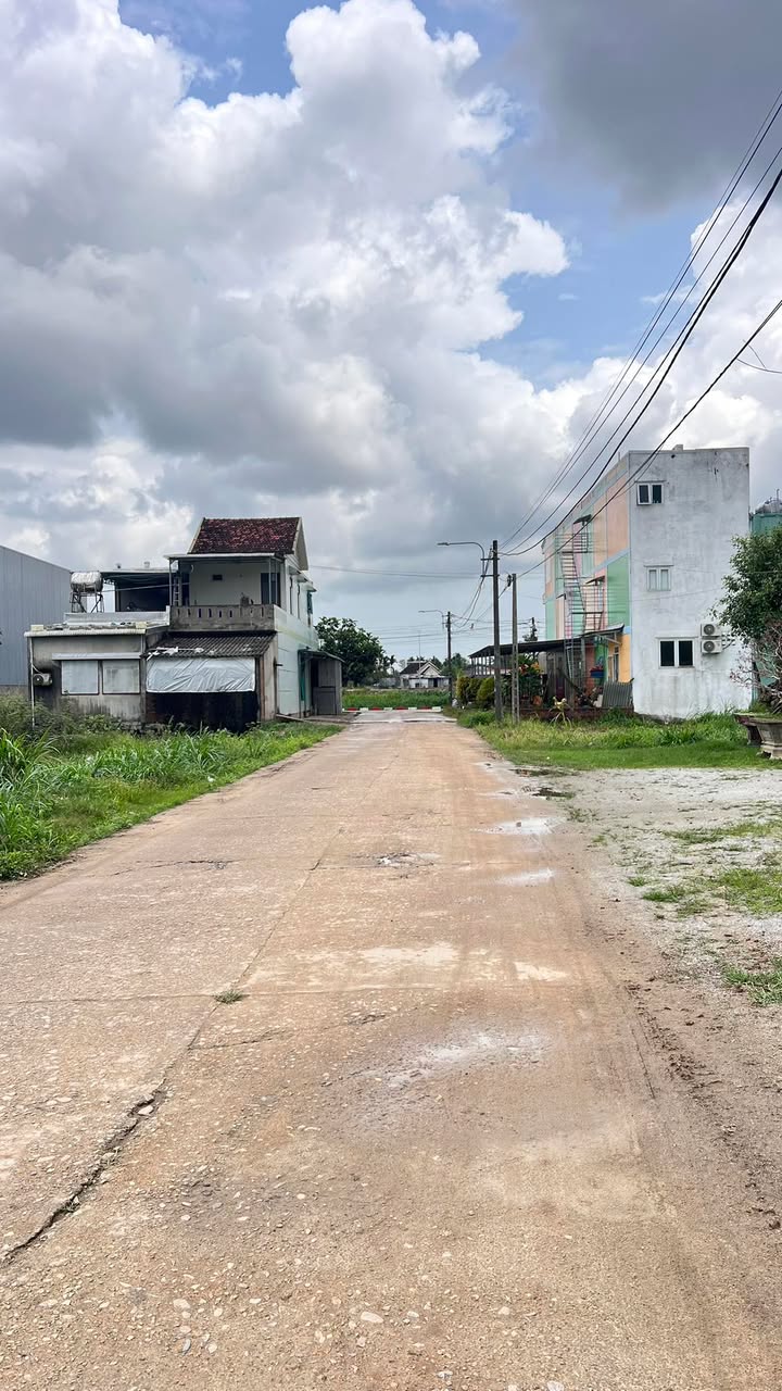 Bán Đất Vườn 530m² Phường Trương Quang Trọng, Quảng Ngãi - Giá 1 Tỷ xx