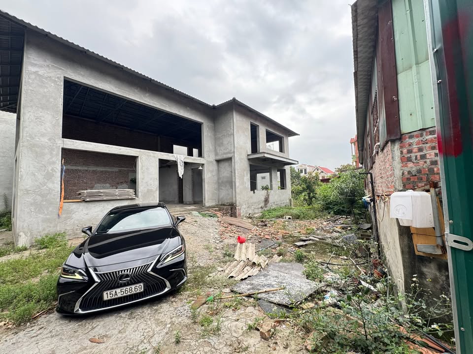 Bán Biệt Thự Đồng Sơn, Bắc Giang 600m² - Sẵn Khung Nhà 2 Tầng, Chính Chủ