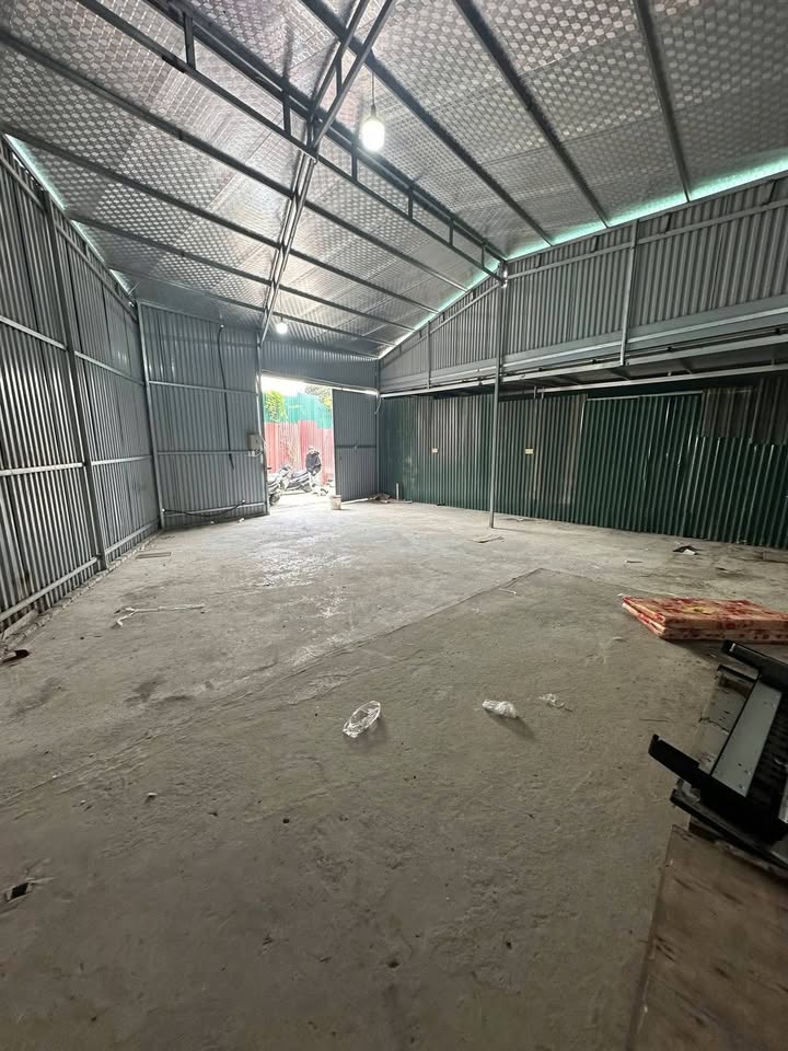 Cho thuê kho 100m² Yên Xá, Thanh Trì - Xe 3.5 tấn vào tận nơi