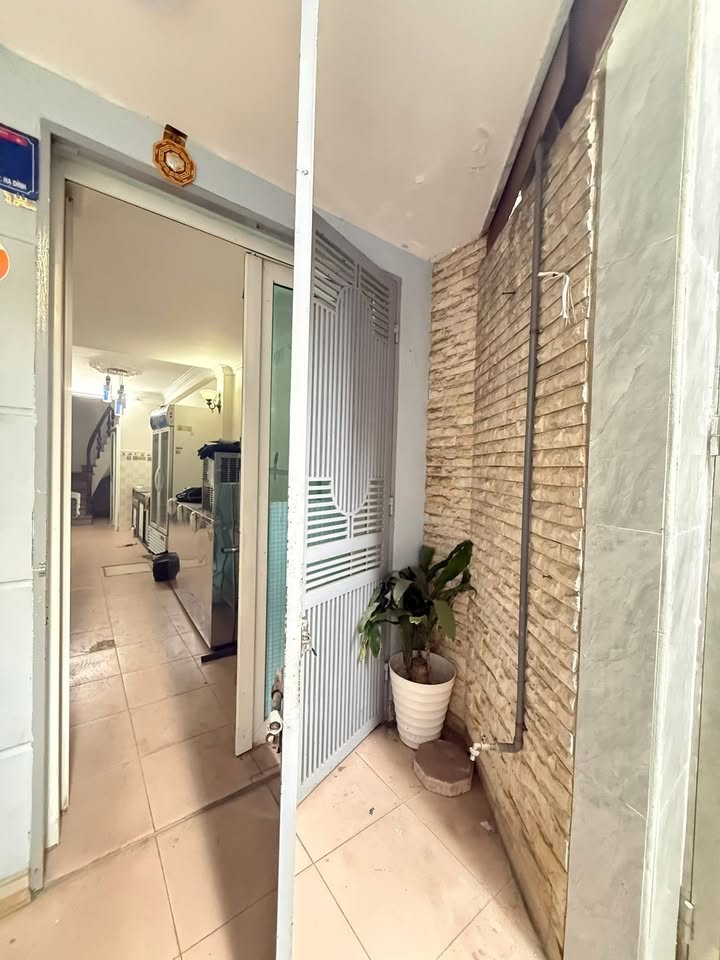 Cho thuê Nhà 5 tầng 125m² mặt ngõ Khương Đình, Thanh Xuân - 10 triệu/tháng
