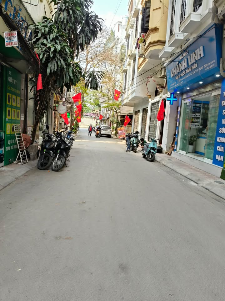 Nhà Phân Lô Ngọc Khánh 31m², 5 Tầng, 8 Tỷ - Sẵn Sàng Về Ở Ngay