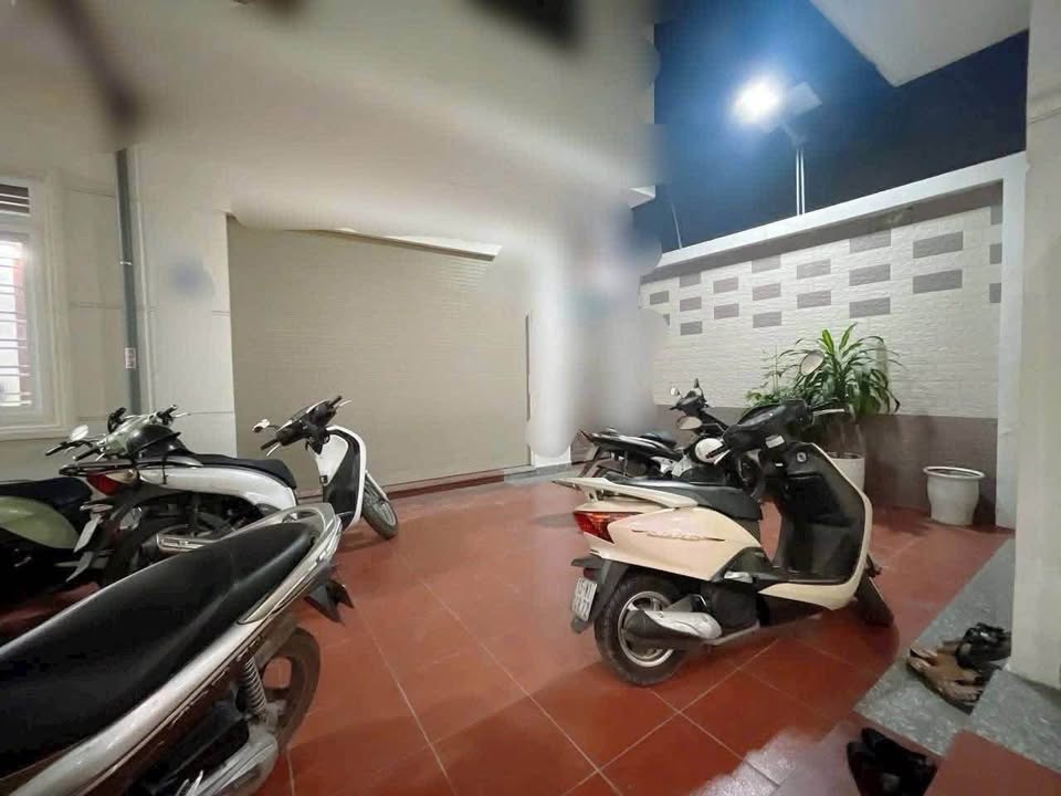 Nhà 4 Tầng Ngõ 4m Lê Lợi, Ngô Quyền, Hải Phòng - 240m² Sẵn Ở Ngay