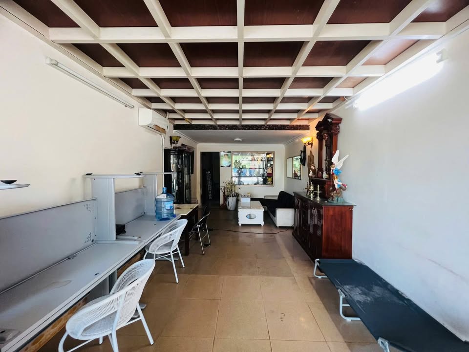 Bán đất tặng nhà 2 tầng mặt đường Lê Thánh Tông, Hải Phòng - 50m², 7.4 tỷ