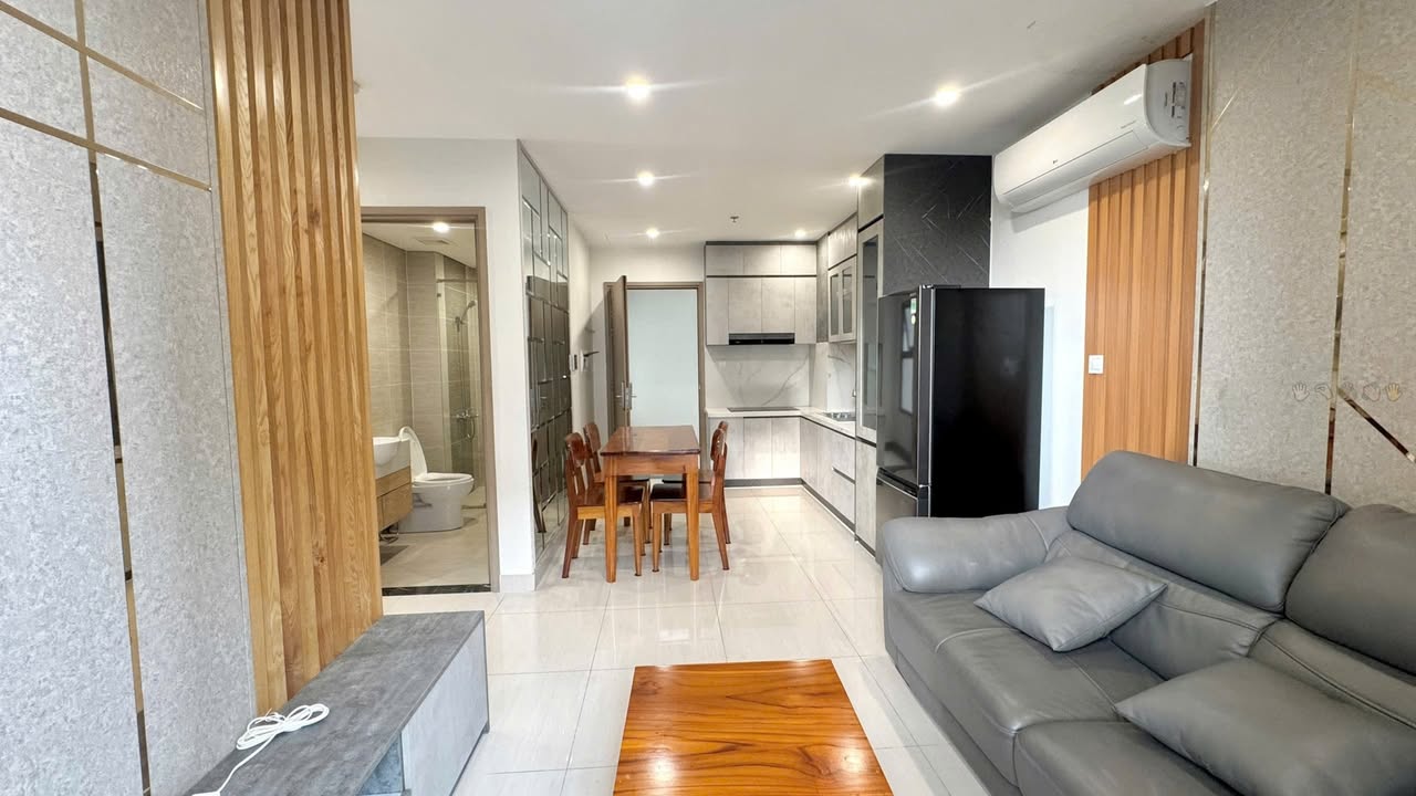 Bán Căn Hộ Vinhomes Central Park 69m² - 2PN Full Nội Thất, Sổ Hồng