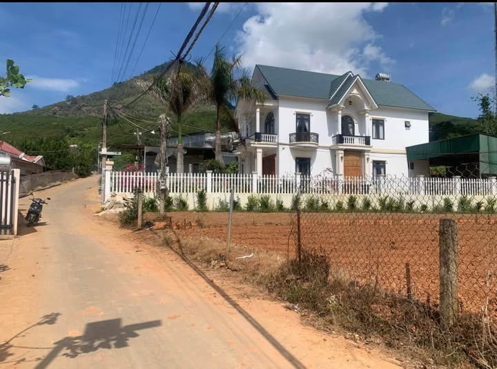 Đất Nền Đức Trọng 72m² Thổ Cư - Gần QL20, Sẵn Sàng Xây Dựng