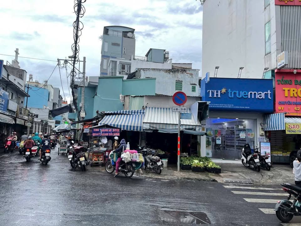 Nhà Căn Góc 2MT Hoàng Hoa Thám, Bình Thạnh - Kinh doanh Đắc Lộc