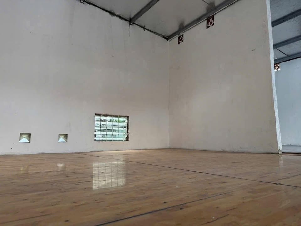 Ki-ốt 40m² Mặt Tiền Lê Văn Tiên, Dĩ An - Giá 3.5 Triệu/Tháng