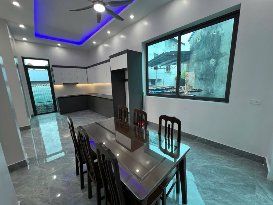 Bán Nhà 170m² Mặt Tiền Rộng 20m, Phường Tích Lương, Thái Nguyên - 3 Tỷ