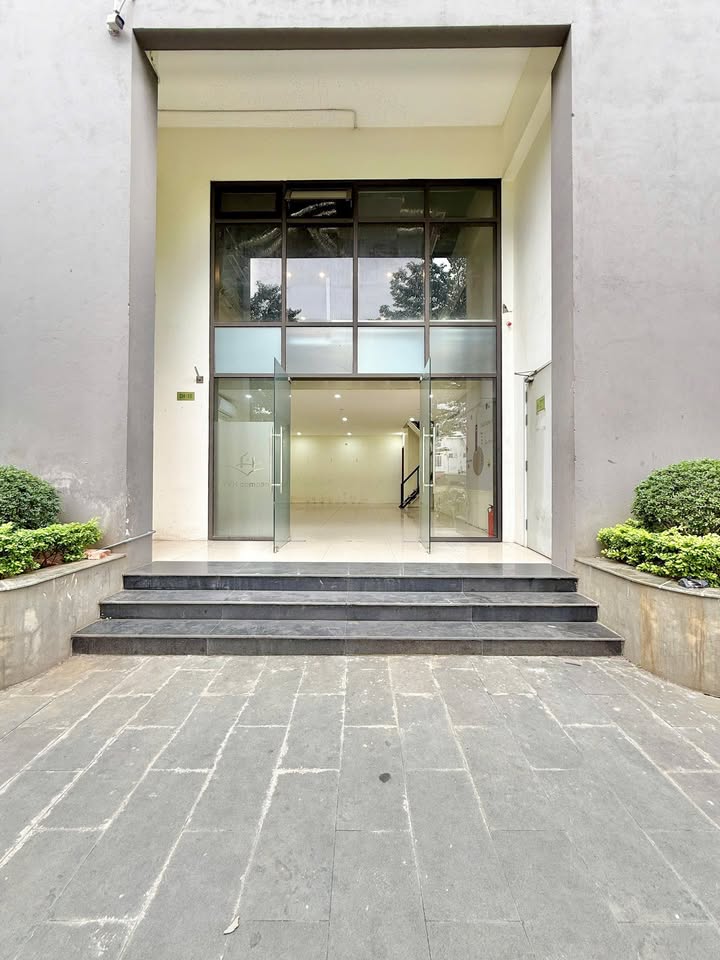 Mặt bằng kinh doanh IEC Thanh Trì - Vị trí đắc địa, giá tốt