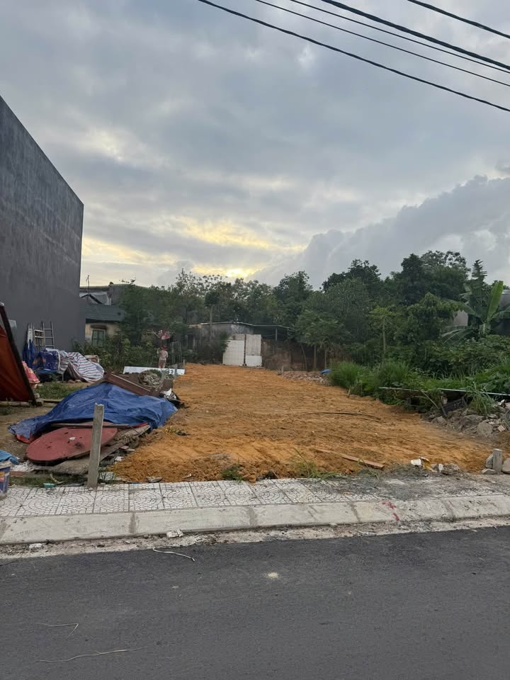 Bán Đất Nền Hòa Tiến Đà Nẵng 196m² - Mặt Tiền Đường Nhựa 7m