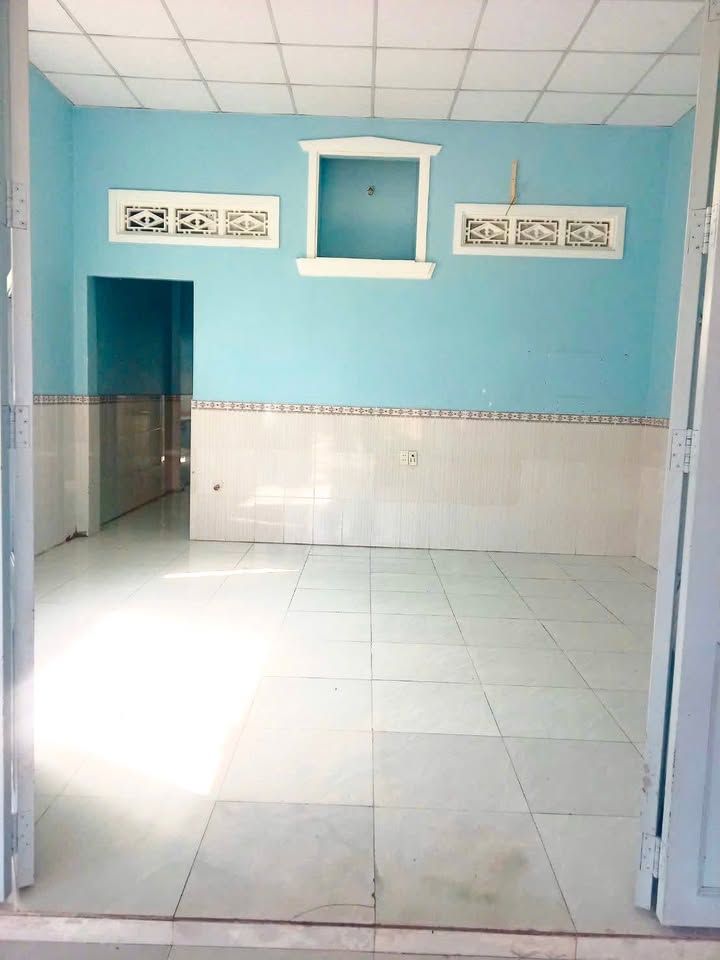 Nhà 100m² Hiệp Thành, Quận 12 - Đường 6m Xe Tải, Giá 5 Triệu/Tháng