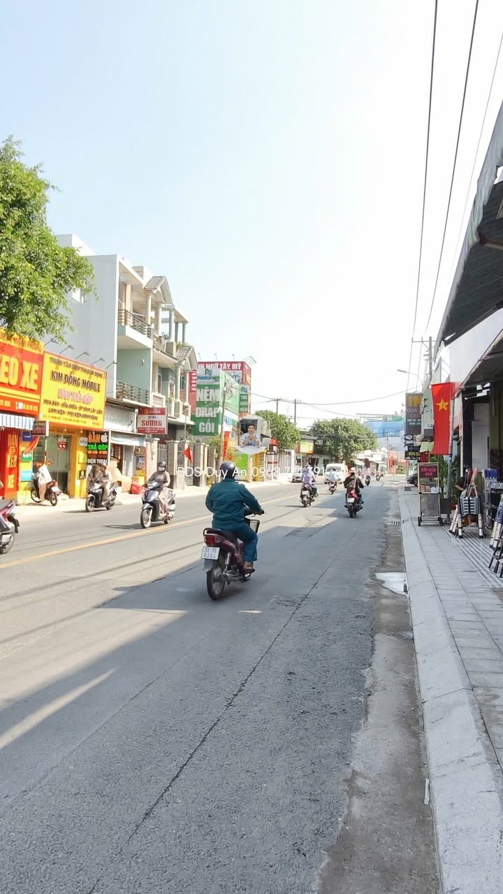 Nhà Mặt Tiền Lý Thường Kiệt Hóc Môn 106m² - Kinh Doanh Đỉnh Cao