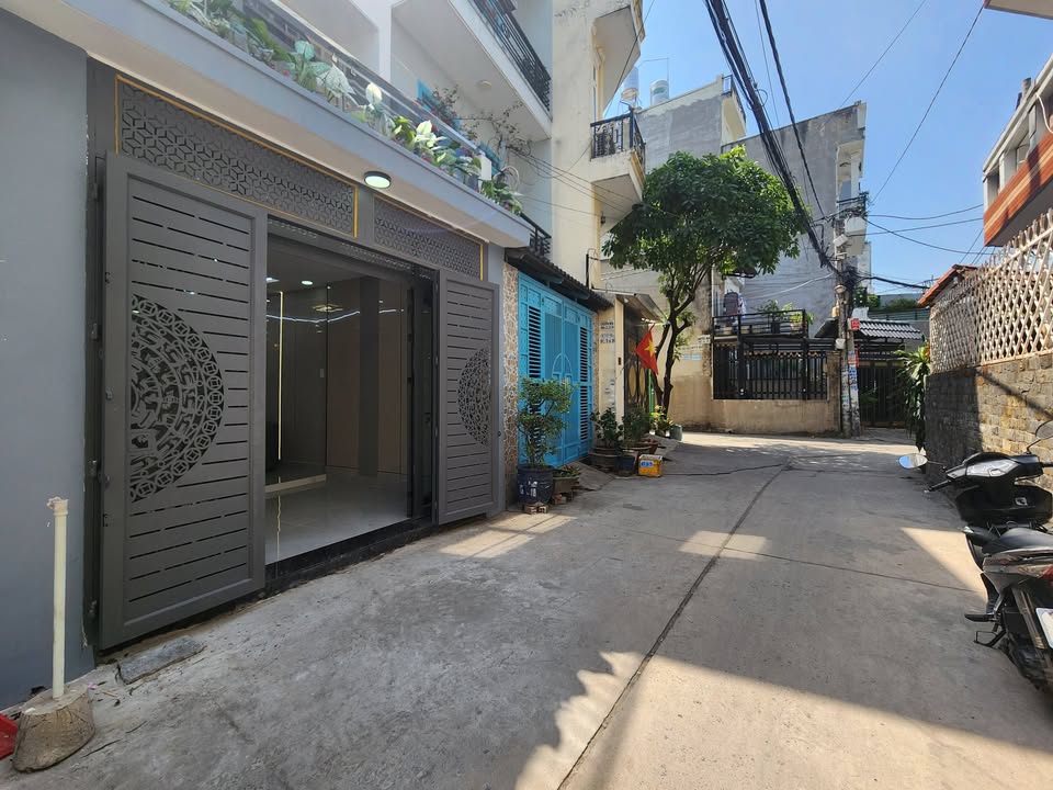 Bán Gấp Căn Hộ CCG Trương Thị Hoa, Q12 - 52m² - 3PN - 4.99 Tỷ