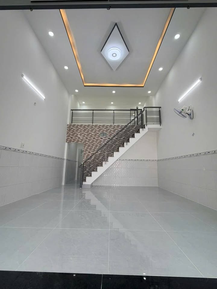 Nhà Đẹp 72m² Sổ Hồng Riêng Quận 12 - Giá 3.98 Tỷ Ô Tô Ngủ Trong Nhà