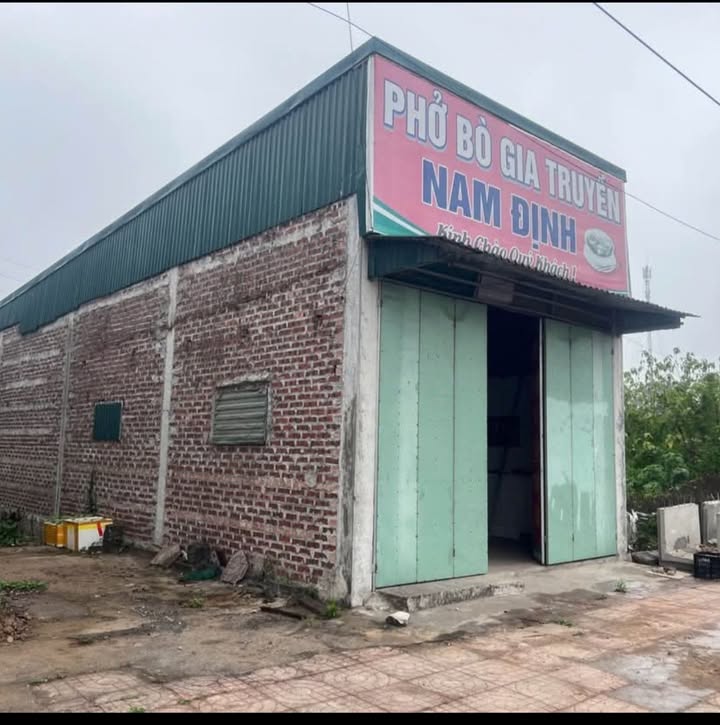 Mặt bằng kinh doanh mặt tiền đường lớn - Thái Bình - Giá 3 triệu/tháng