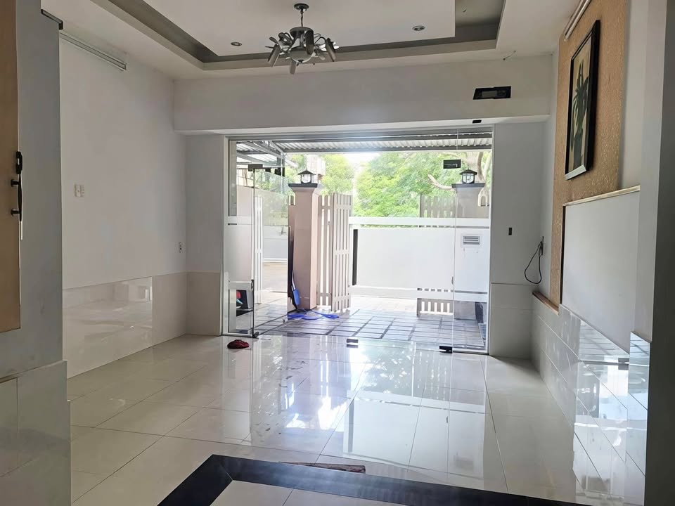 Nhà 1 Trệt 2 Lầu 110m² KDC Himlam, Thủ Đức - Giá 15 Triệu/tháng