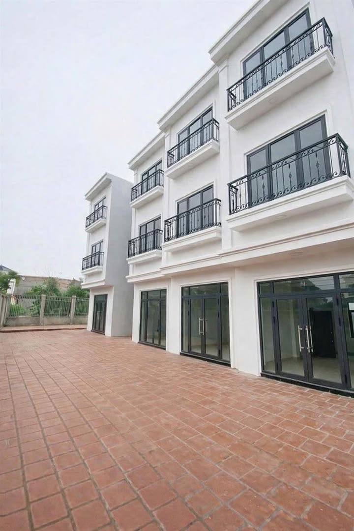Nhà 3 Tầng Full Nội Thất Mỹ Hào, Hưng Yên - 40m² Giá 1.x Tỷ