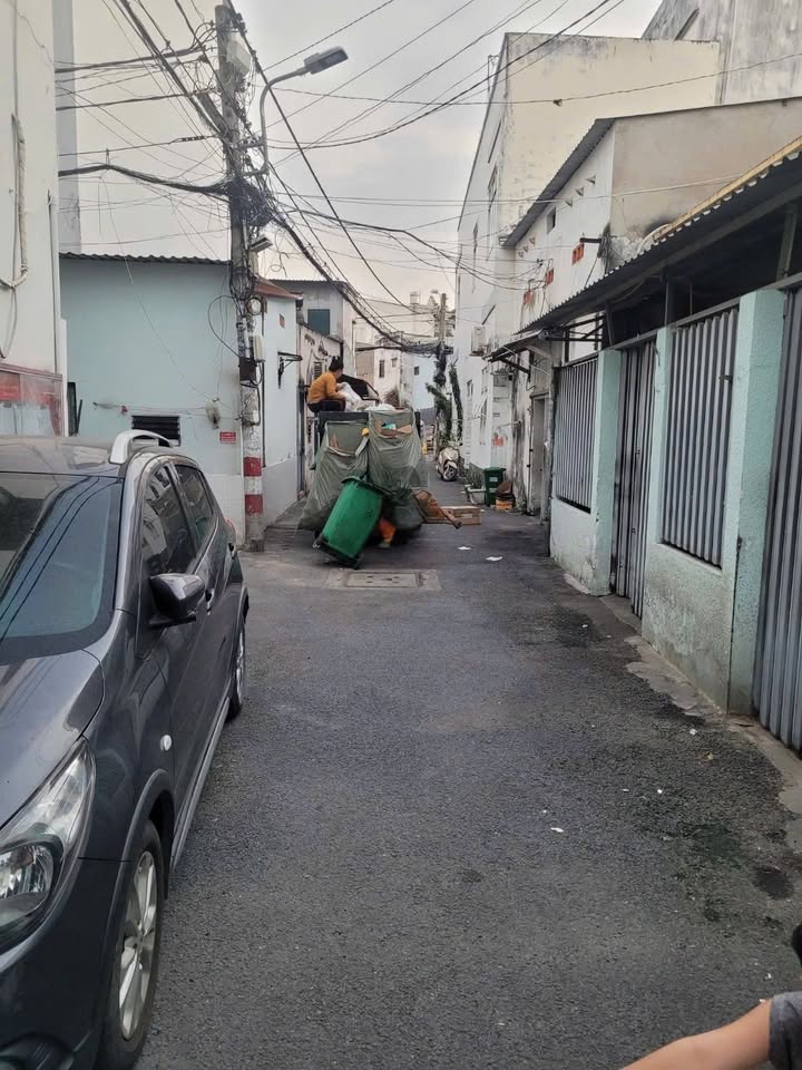 Nhà Nguyên Căn Gò Vấp 100m² - 10 Triệu/Tháng - Sân Rộng, Xe Tải