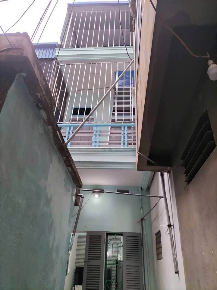 Nhà 3 Tầng 17m² 770 Triệu - Vị Trí Giải Phóng, Nam Định - Sẵn Sàng Ở Ngay