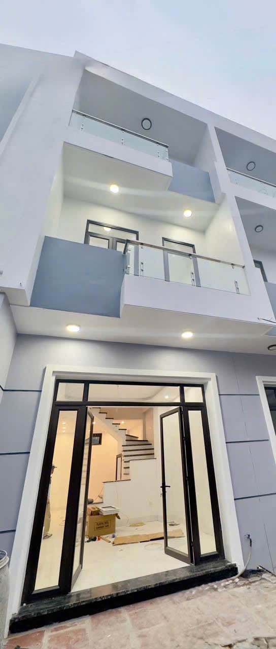 Nhà 3 Tầng Phố Tây Ga 50m² - Giá 2.8 Tỷ, Sẵn Ở Ngay