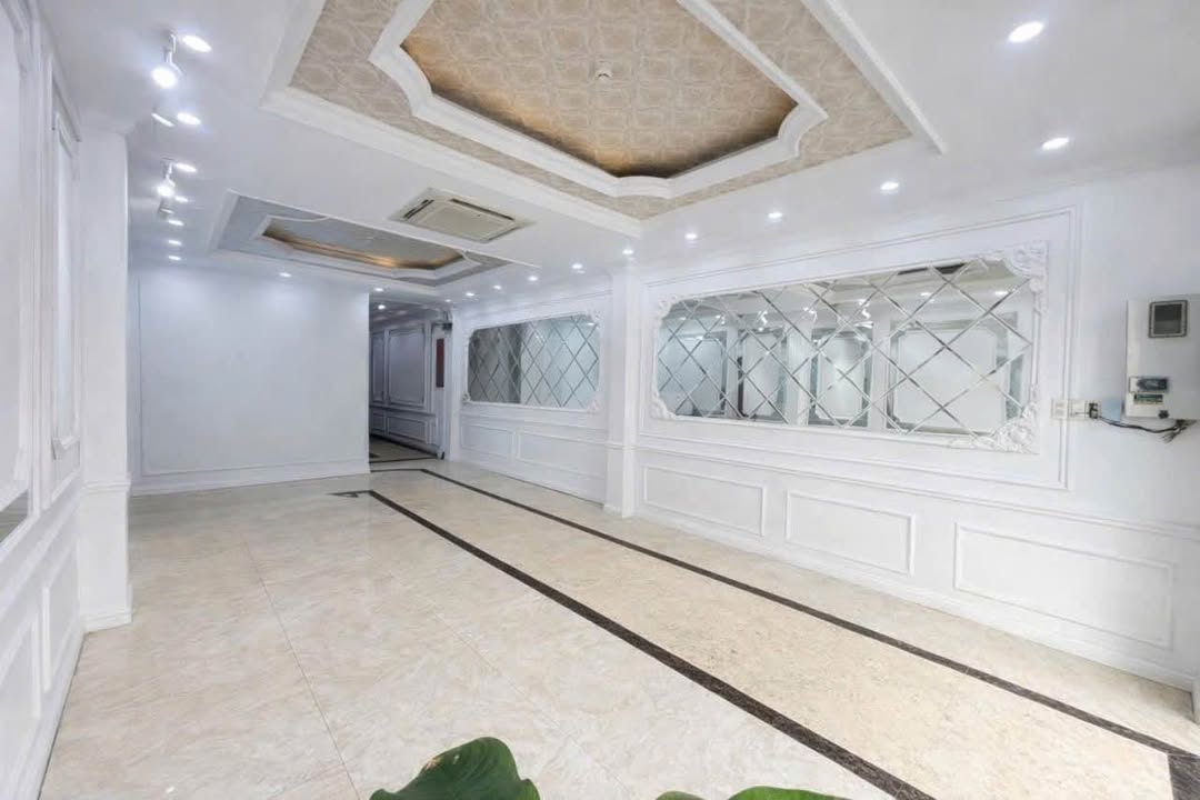 Nhà 5.5 Tầng Mặt Tiền Hàm Nghi, Đà Nẵng - 495m² Kinh Doanh Đa Ngành
