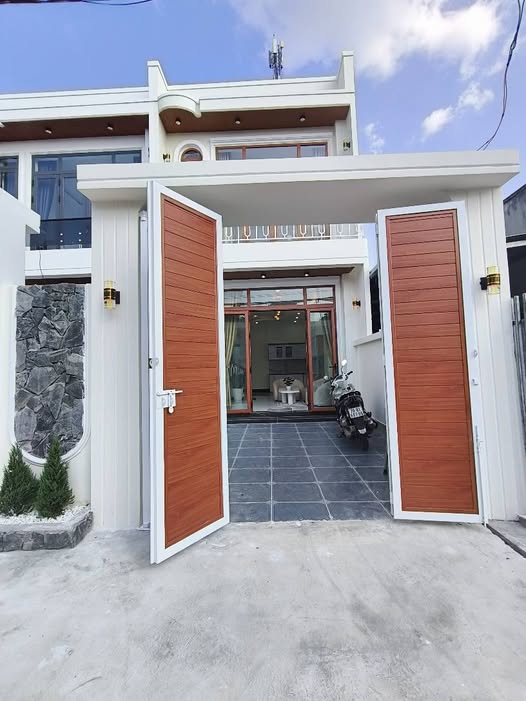 Nhà Phố Hiện Đại 76m² Phường Long Hoa, Tây Ninh - Giá 1.65 Tỷ