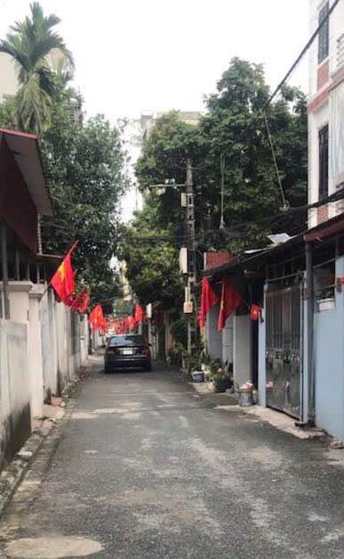 Nhà 33m² 5 Tầng Phố Kẻ Tạnh, Long Biên - Sẵn Sàng Ở Ngay