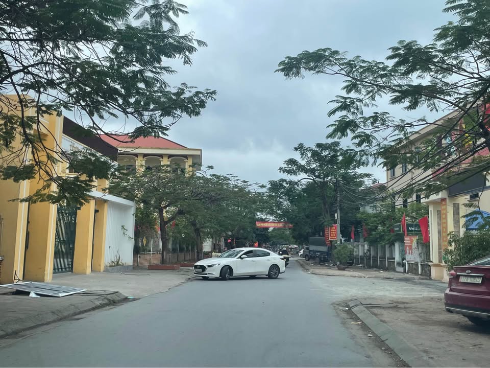 Bán Gấp 2 Lô Góc Mặt Tiền Trương Văn Lực, Hải Phòng - 120m2 Giá 4.4 Tỷ