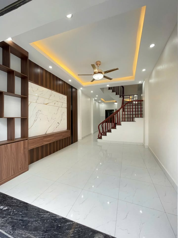 Nhà 3 Tầng Phường Trần Lãm, Thái Bình - 44m², 3.2 Tỷ, Ngõ Rộng