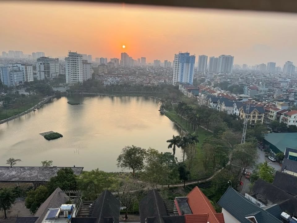 Chung cư Vĩnh Hoàng 51m² - View hồ, Sổ đỏ chính chủ, Giá 4.5 tỷ