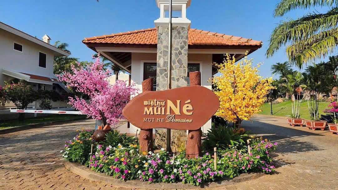 Biệt thự Domaine Minh Thành 615m² - View hồ bơi, Sổ hồng vĩnh viễn