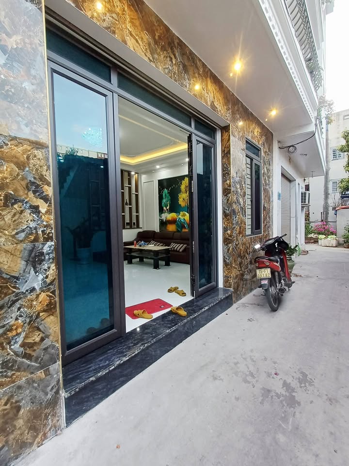 Nhà 4 Tầng Độc Lập - Ngõ Ngoài, Đồ Sơn, HP - 42m² - 3.45 Tỷ