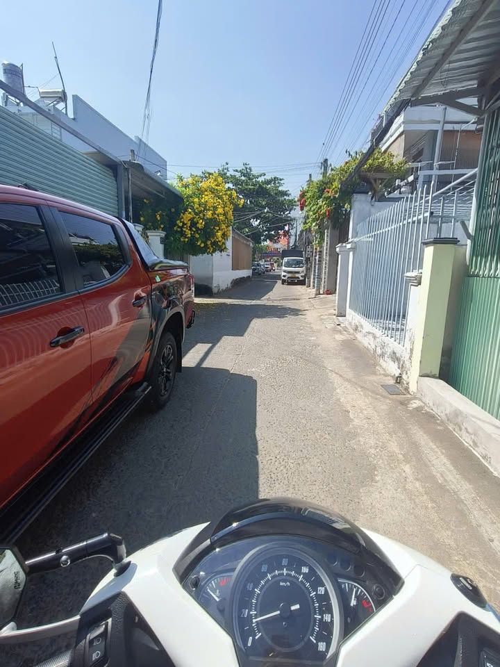 Nhà Lầu Lửng 150m² Trung Tâm Phan Thiết - Sổ Hồng Hoàn Công - Giá 3 Tỷ