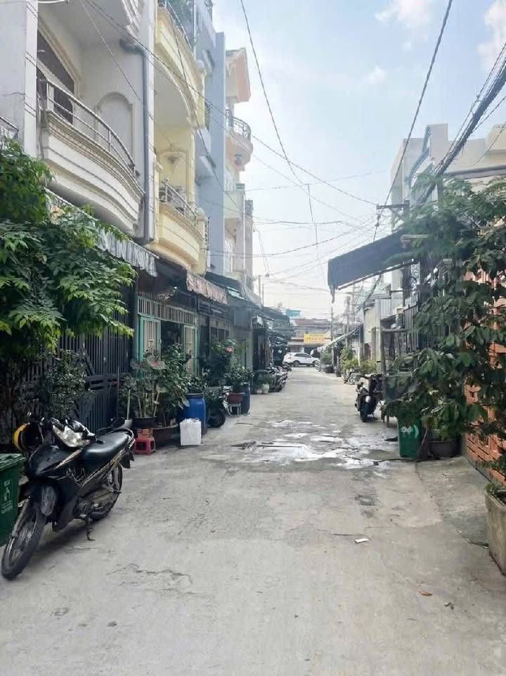 Nhà 5x17m Quận Tân Phú - 4 Tầng HXH 5m - Chỉ 8 Tỷ