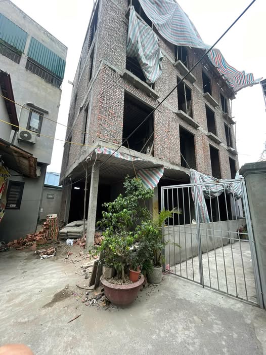 Đất Nền Sổ Đỏ Ngã Tư Trạm Trôi 38m² Giá 5.2 Tỷ - Ô Tô Đỗ Gần