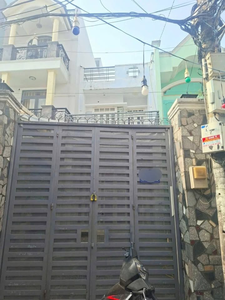 Nhà Hẻm Xe Hơi Phạm Văn Chiêu Gò Vấp - 95m², 3PN, Sổ Hồng Riêng