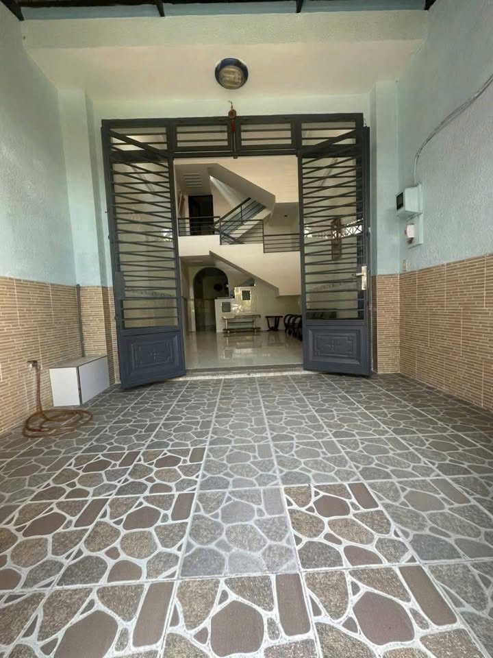 Nhà Nguyên Căn Gò Vấp - Hẻm Xe Hơi, 3PN, Sẵn Sàng Kinh Doanh