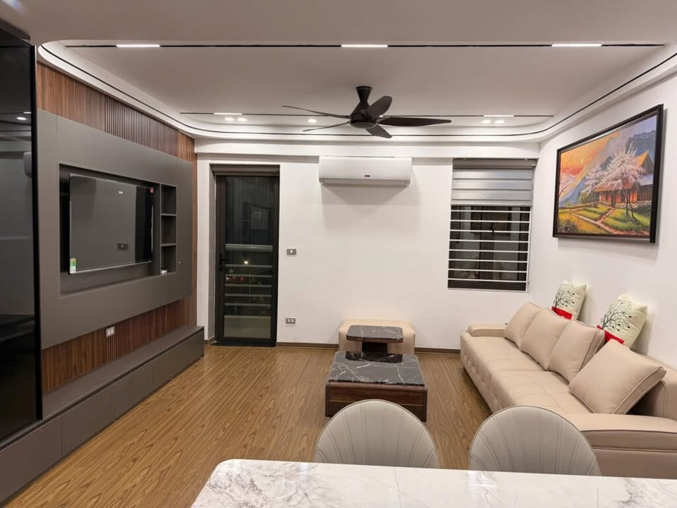 Chung cư CT1 Mễ Trì 100m² - 3PN Đủ Nội Thất, Giá 1.7 Tỷ