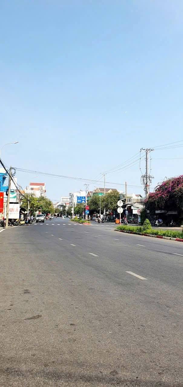 Nhà Mặt Tiền 30/4 Rạch Dừa, Vũng Tàu - Kinh Doanh Sầm Uất 67m² - 7.95 Tỷ