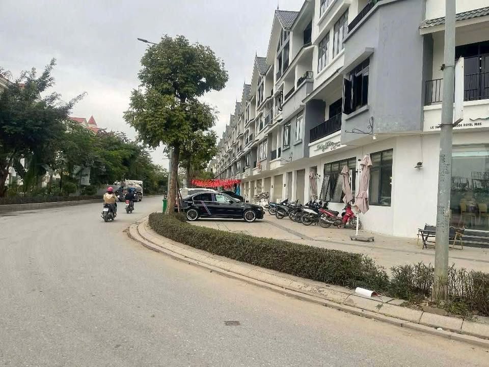 Cho Thuê Townhouse Hinode Hoài Đức 4 Tầng, Mặt Tiền 30m - Sẵn Sàng Kinh Doanh