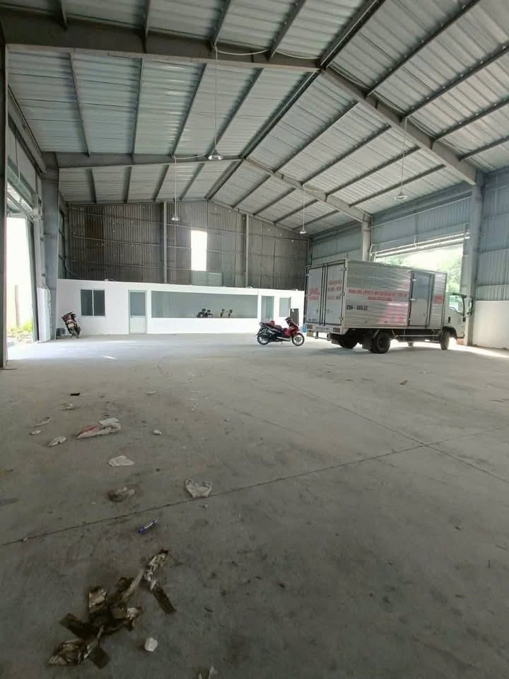 Cho Thuê Kho Xưởng 1000m² Dĩ An - Giá 70 Triệu/Tháng