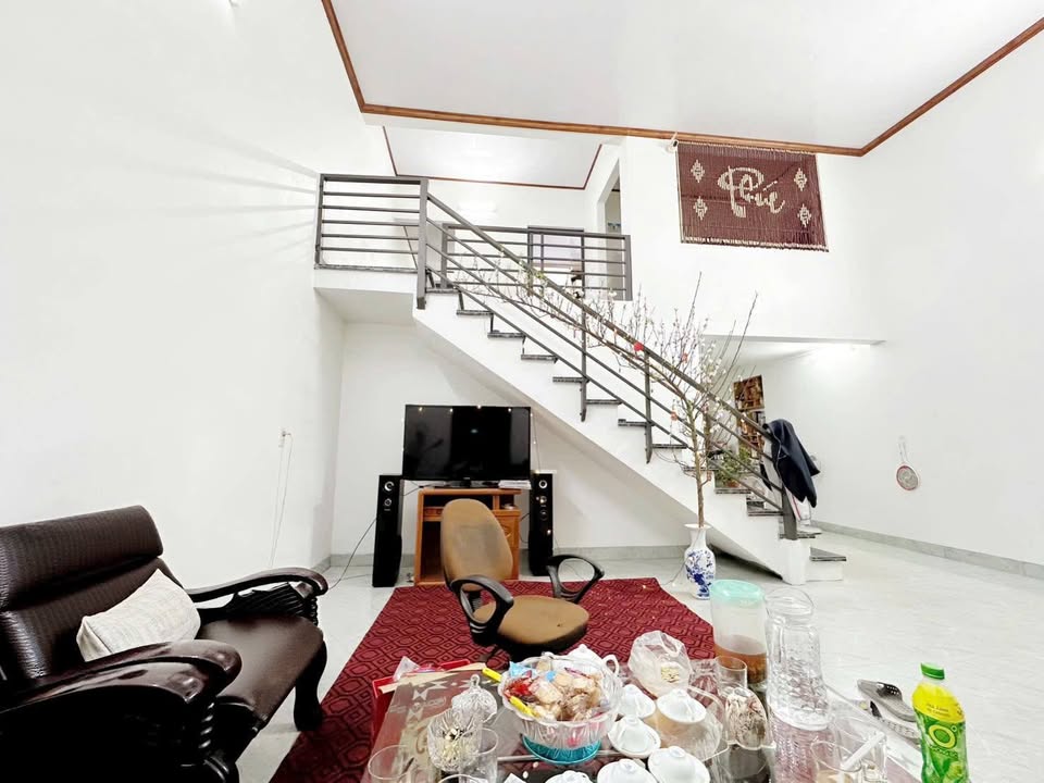 Nhà mới Cẩm Phả 100m² - Sổ hồng chính chủ, giá 1.18 tỷ