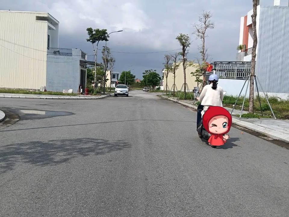 Đất Nền Sơn Tịnh 100m² - Sát Ngã Tư Phố Đi Bộ, Hướng Tây Bắc Giá 1.62 Tỷ