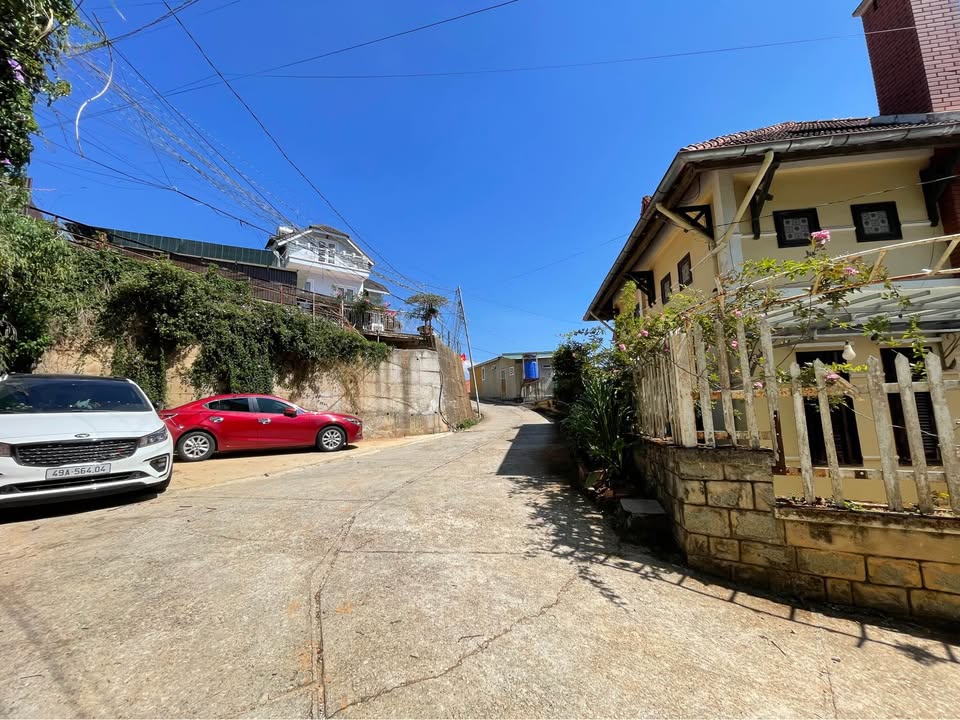 Bán Đất Đà Lạt 500m² Mặt Tiền Hùng Vương, Sổ Nông Nghiệp, Giá 5.5 Tỷ