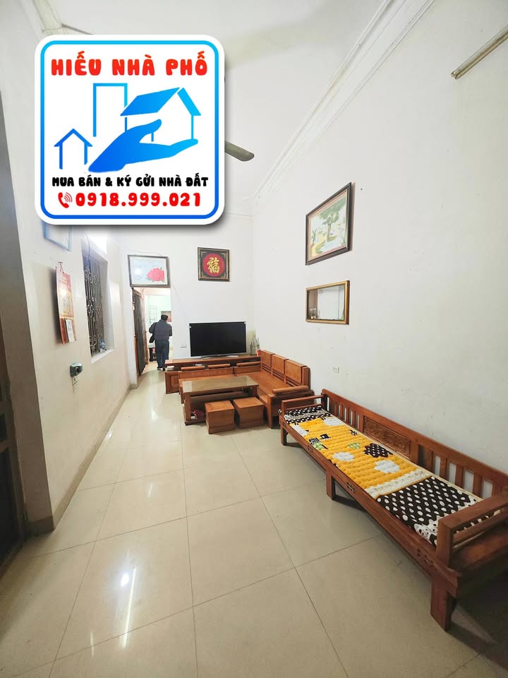 Nhà 3 Tầng Mặt Tiền Hùng Vương, TP. Bắc Giang - Giá 5 Triệu/Tháng