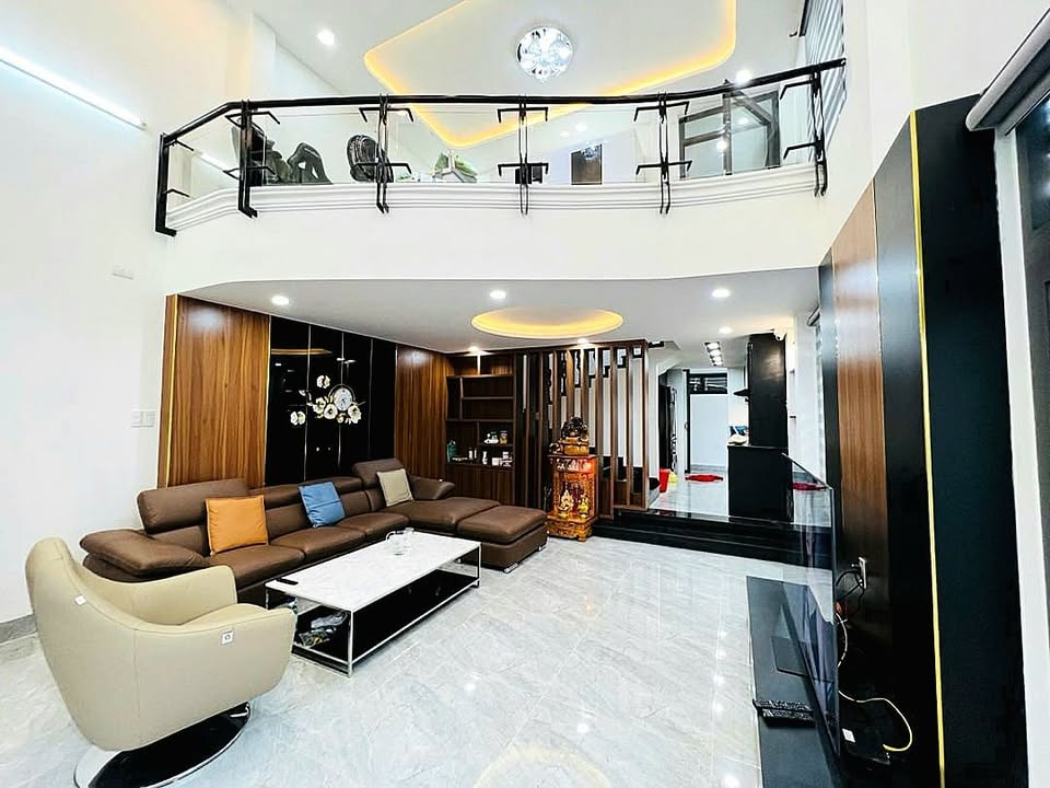 Nhà Góc 3 Tầng Đà Nẵng 99m² - Kinh Doanh/Ở Ngay - 13 Tỷ