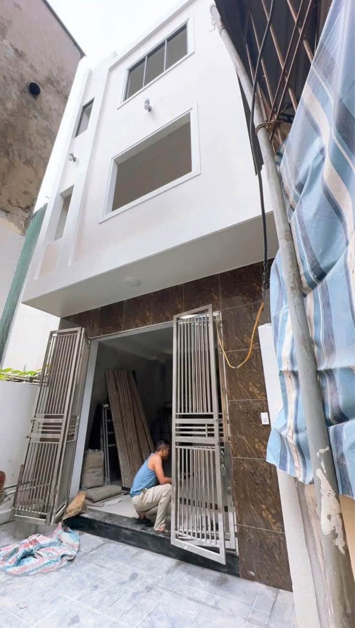 Nhà Quang Trung, TP Thái Bình 50m² - Oto Đỗ Cửa, Giá 2.8 Tỷ