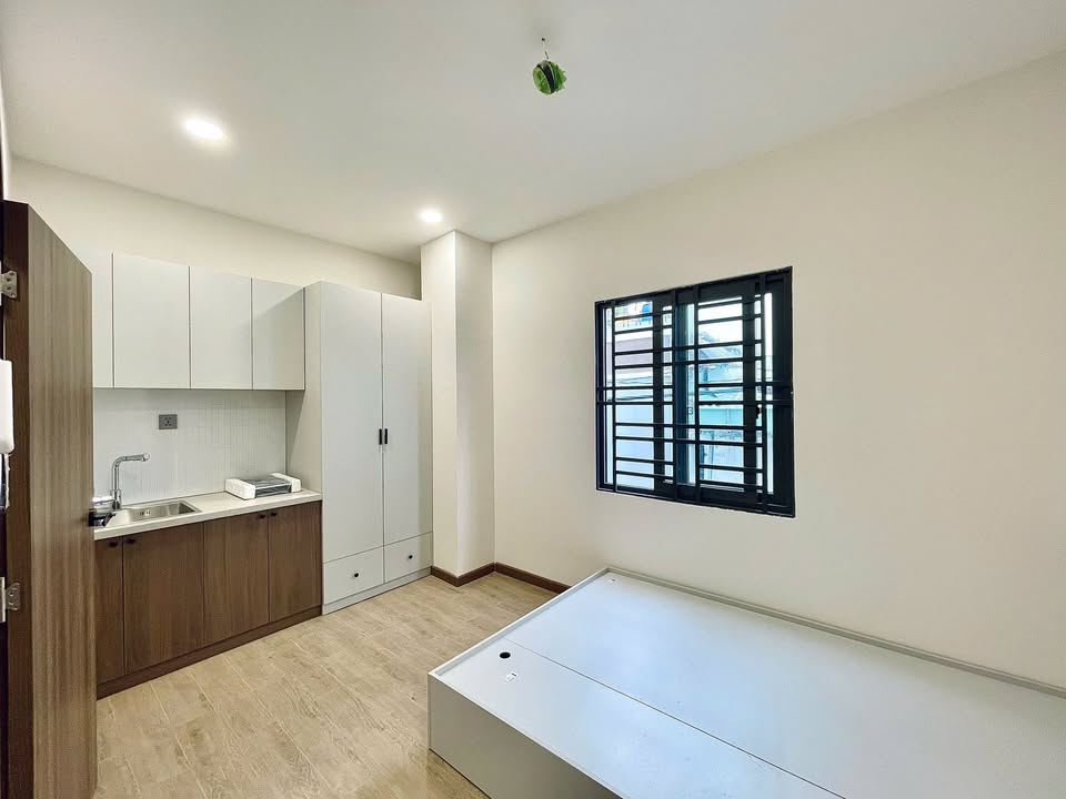 Căn hộ 4 phòng Hòa Hưng, Quận 10 - Full nội thất, Giá 6 triệu/tháng